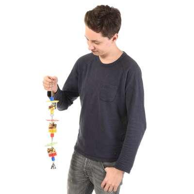 Karmik z łakociami pionowy - zabawka do żerowania dla wszystkich papug od ParrotPlanet.pl