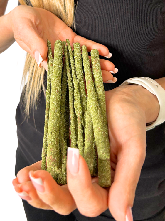 Paluszki z Pietruszką - dla wszystkich papug od ParrotPlanet.pl