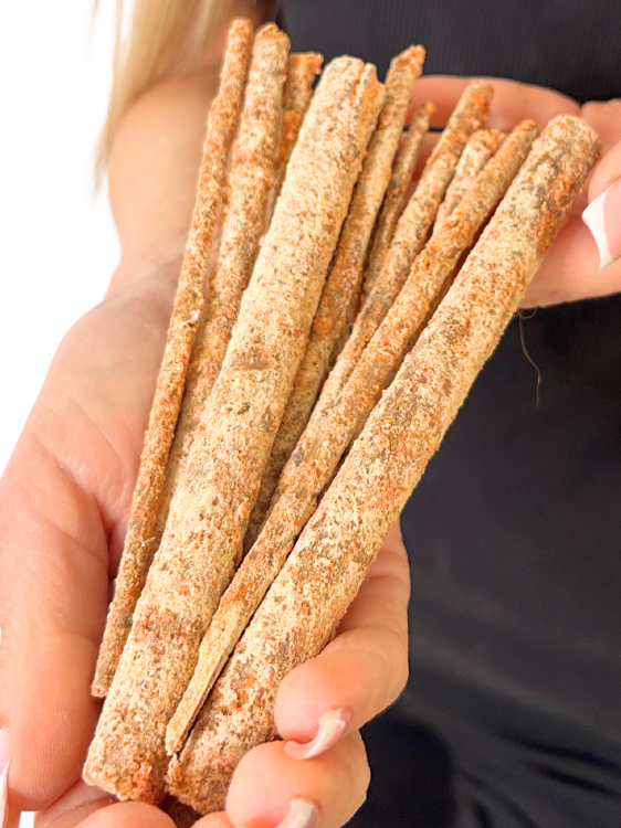 Paluszki z Marchewką - Pyszna Przekąska dla Wszystkich Gryzoni w tym: królików, kawii domowej, myszy, chomików, szczurów, myszoskoczków od ParrotPlanet.pl