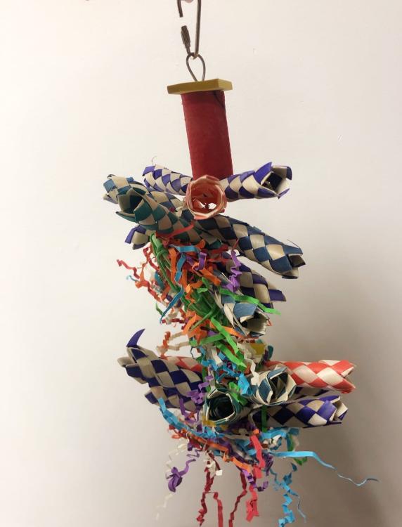 "Plecione Patyczki z wiklinowym sercem" - Zabawka dla wszystkich papug od ParrotPlanet.pl